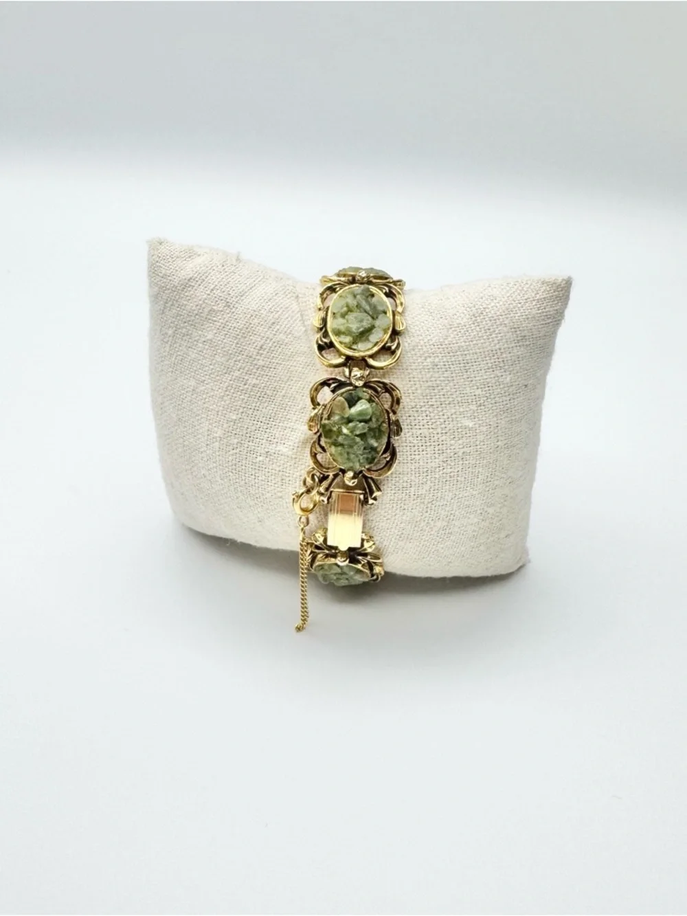 Vintage Green Jade Gold Toned Bracelet